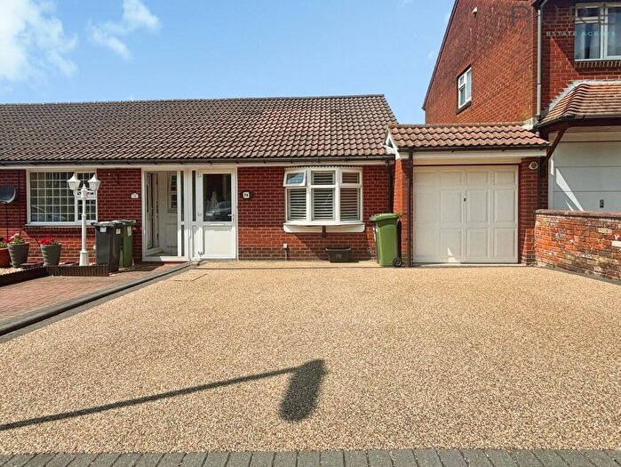 2 Bedroom Bungalow For Sale In Duddon Close, West End, Southampton, SO18