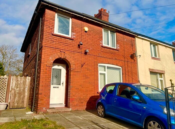 3 Bedroom Semi-Detached House For Sale In Oak Avenue, St Helens, WA12