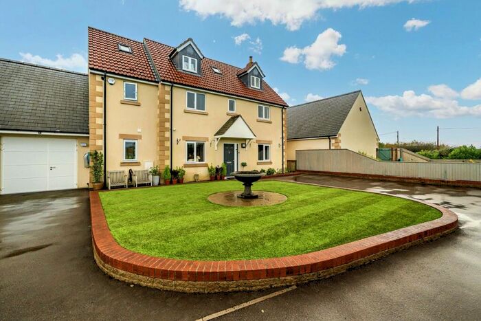 5 Bedroom Link Detached House For Sale In Evercreech, BA4