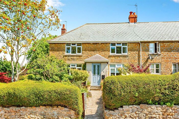 4 Bedroom End Terrace House For Sale In Newfoundland, Bridport, DT6