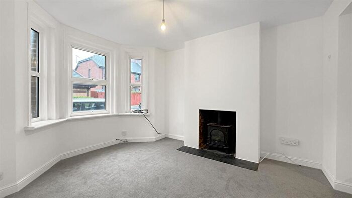 2 Bedroom Terraced House To Rent In Green Road, Baiter Park, BH15