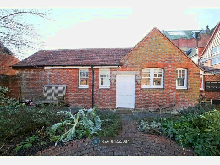 1 Bedroom Flat To Rent In Church Lane, Tonbridge TN9