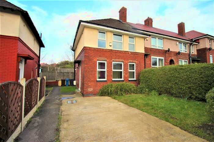 3 Bedroom End Of Terrace House To Rent In Adkins Road, Sheffield, S5