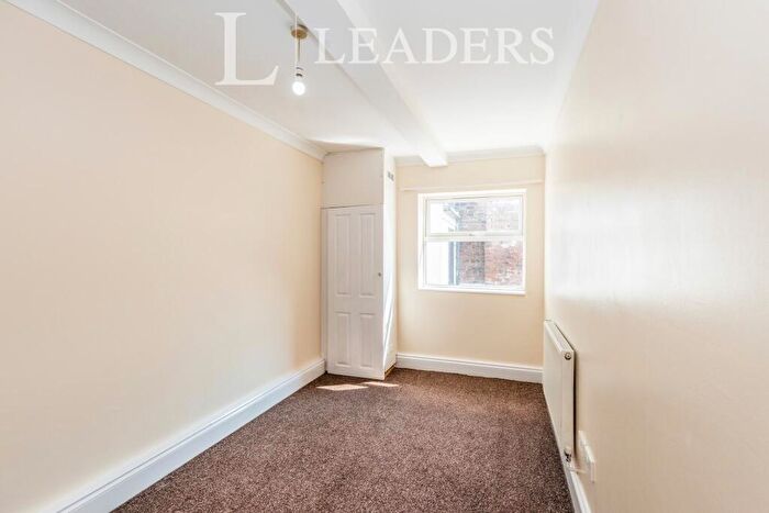 1 Bedroom Apartment To Rent In Kingston Road, Portsmouth, PO2
