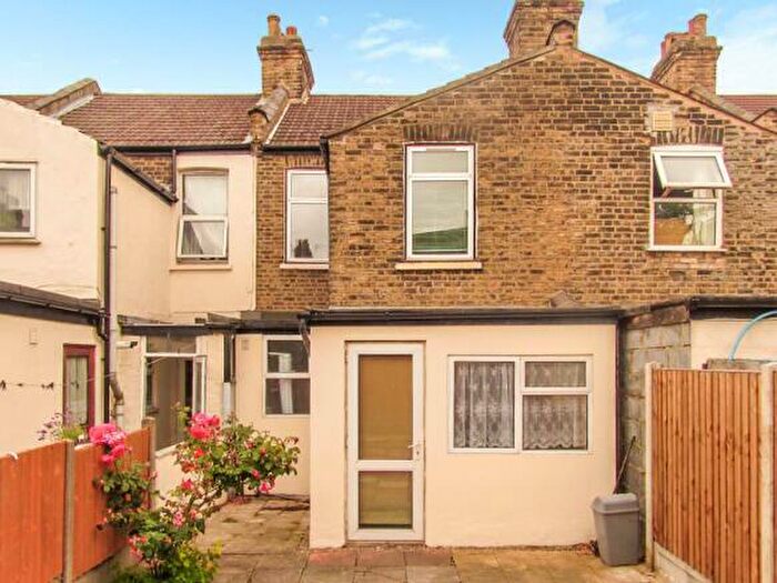 3 Bedroom Terraced House To Rent In Corporation Street, London, E15