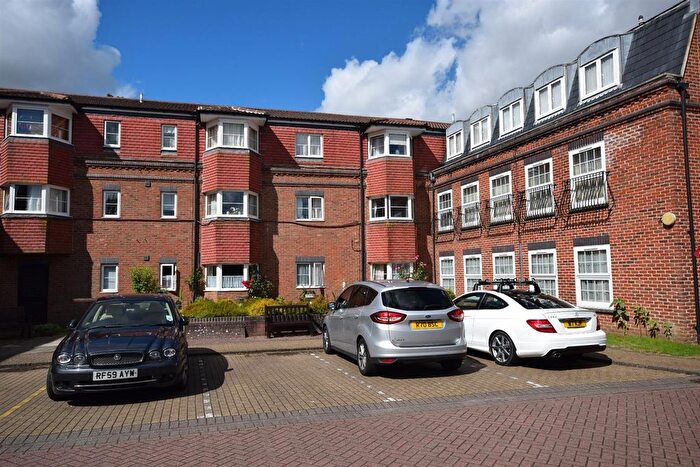 2 Bedroom Property For Sale In Westdeane Court, Basingstoke, RG21