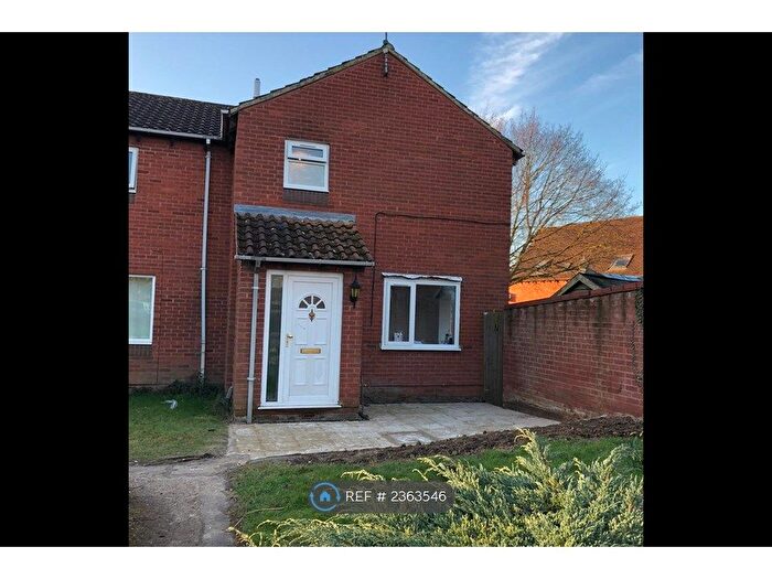 3 Bedroom End Of Terrace House To Rent In Chilcombe Way, Lower Earley, Reading, RG6