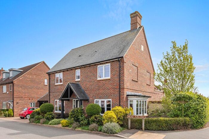 4 Bedroom Detached House For Sale In Mead Furlong, Haddenham, HP17