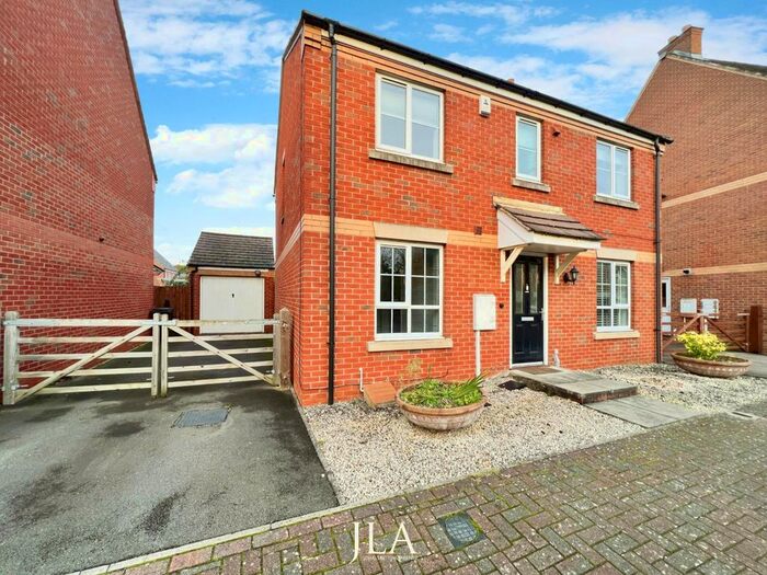 4 Bedroom Detached House To Rent In Clover Way, Syston, Leicester, LE7