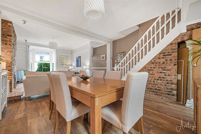 3 Bedroom Terraced House For Sale In Woodville Road, Mumbles, Swansea, SA3