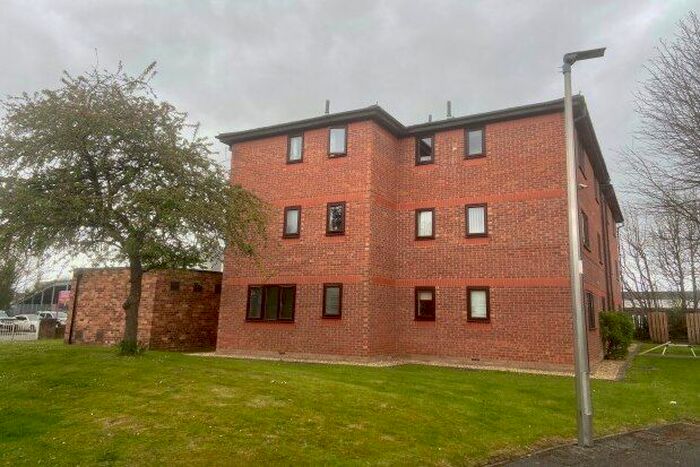 2 Bedroom Flat To Rent In Wetherby Close, Chester, CH1