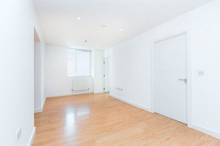 1 Bedroom Flat To Rent In Sydenham Road, Croydon, CR0