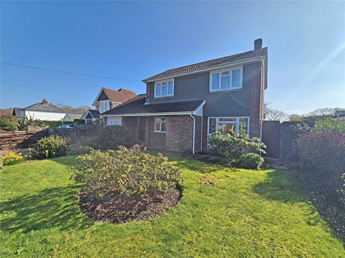 3 Bedroom Detached House For Sale In St. Johns Road, New Milton, Hampshire, BH25