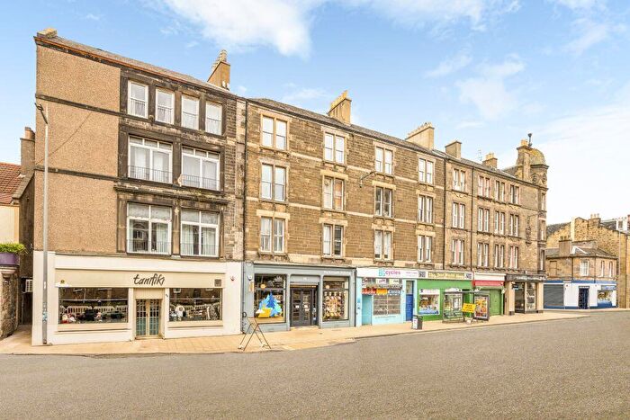 2 Bedroom Flat For Sale In , Portobello High Street, Portobello, EH15