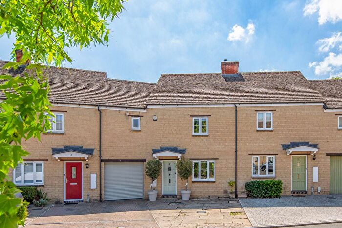 3 Bedroom Terraced House For Sale In Washington Terrace, Chipping Norton, OX7