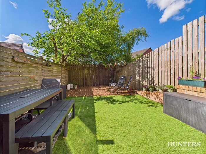 3 Bedroom Semi-Detached House For Sale In The Chequers, Consett, DH8