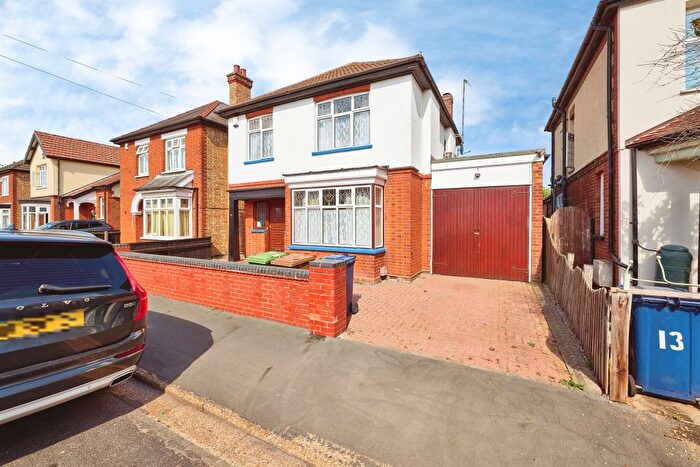 4 Bedroom Detached House For Sale In Westwood Avenue, March, PE15