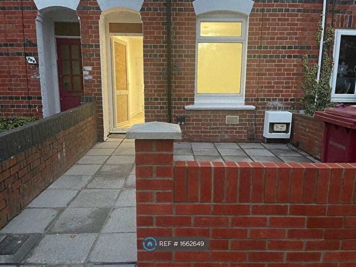 5 Bedroom Terraced House To Rent In Liverpool Road, Reading, RG1