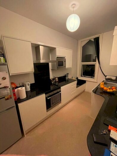 1 Bedroom Apartment To Rent In Napier Terrace, F3