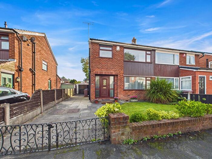 3 Bedroom Semi-Detached House For Sale In Garsdale Avenue, Rainhill, Prescot, L35