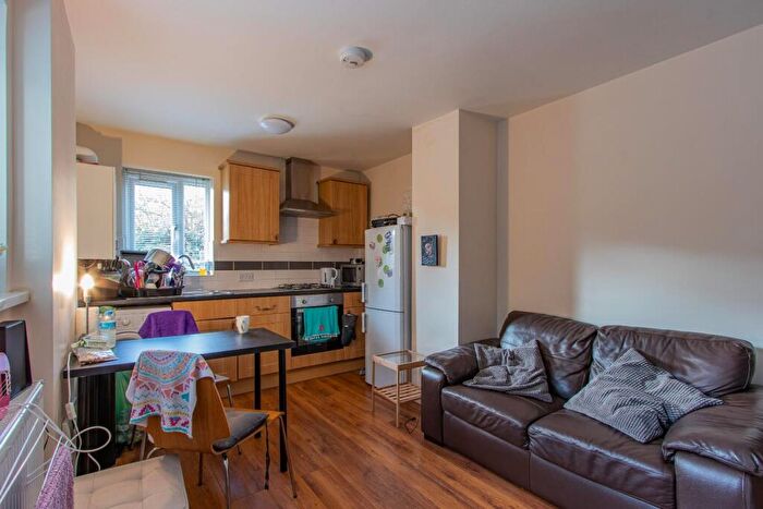 1 Bedroom Private Halls To Rent In Richmond Crescent, Cathays, CF24