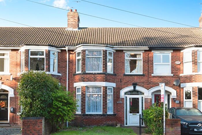 3 Bedroom Terraced House For Sale In Kenilworth Avenue, Hull, HU5
