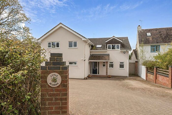 4 Bedroom Property For Sale In Sleight Lane, Corfe Mullen, Wimborne, BH21