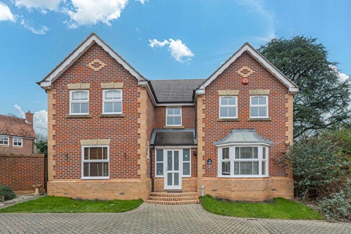 4 Bedroom Detached House To Rent In The Haydens, Tonbridge, TN9