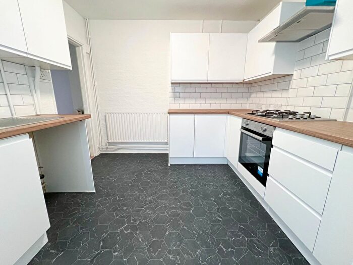 2 Bedroom Terraced House To Rent In Stamford Road, Dagenham, RM9