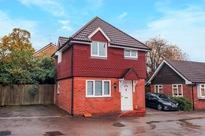 2 Bedroom Detached House To Rent In Harrison Place, Basingstoke, Hants, RG21