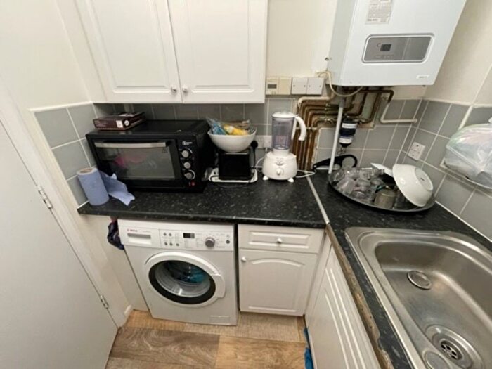1 Bedroom Studio To Rent In Tavistock Road, Croydon, CR0