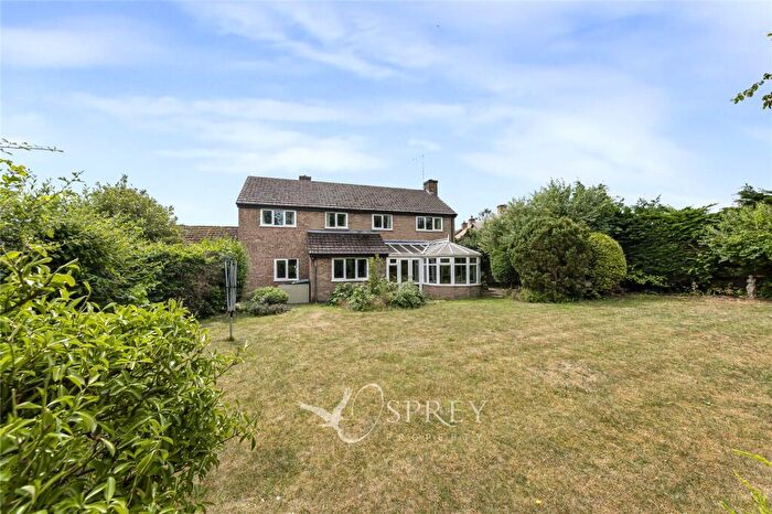 4 Bedroom Detached House For Sale In Lindsey Close, Woodnewton, Northamptonshire, PE8
