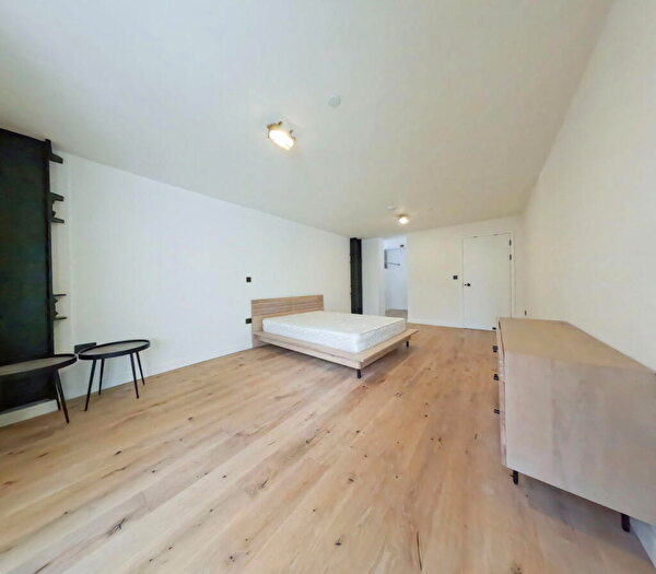 2 Bedroom Duplex To Rent In Apartment, Derwent House, Jewellery Quarter, Birmingham, B3