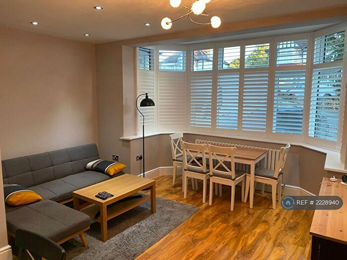 1 Bedroom Flat To Rent In Addiscombe Road, Croydon, CR0