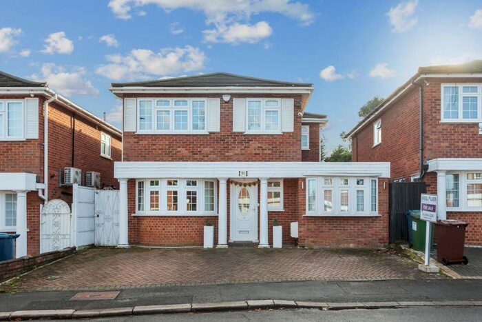 4 Bedroom House To Rent In Jellicoe Gardens, Stanmore, HA7