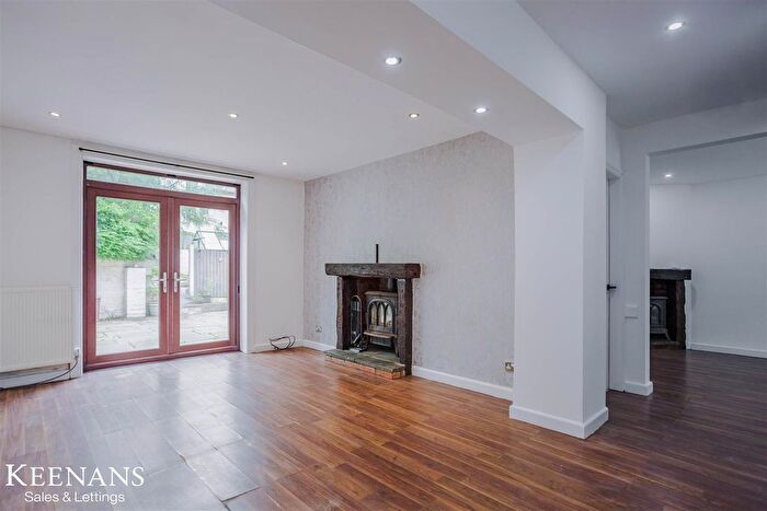 4 Bedroom Semi-Detached House To Rent In Royds Street, Accrington, BB5