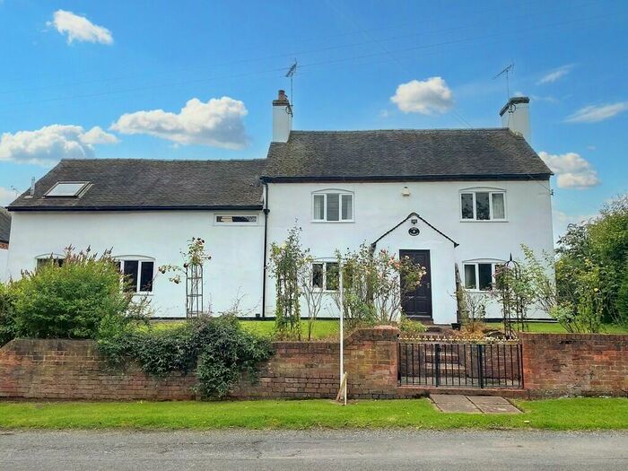 4 Bedroom Detached House For Sale In Main Street, Burnaston, DE65