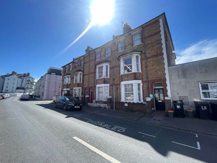 1 Bedroom Flat To Rent In St Aubyns Road, Eastbourne, East Sussex, BN22