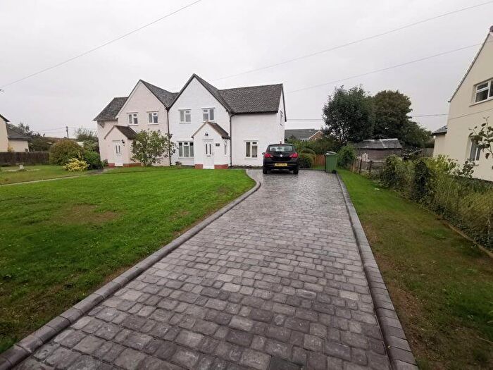 3 Bedroom Semi Detached House To Rent In Oxford Lane, Grove, OX12