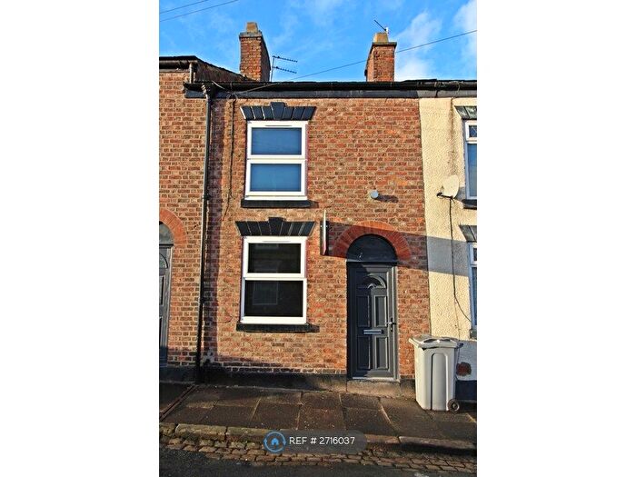 2 Bedroom Terraced House To Rent In James Street, Macclesfield, SK11
