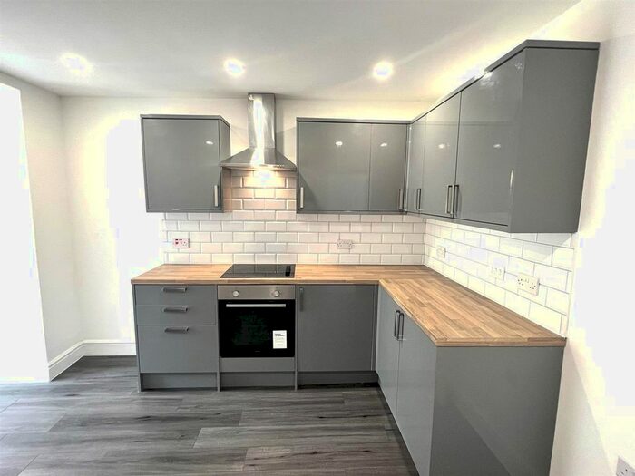 3 Bedroom Property To Rent In Llewelyn Street, Trecynon, Aberdare, CF44