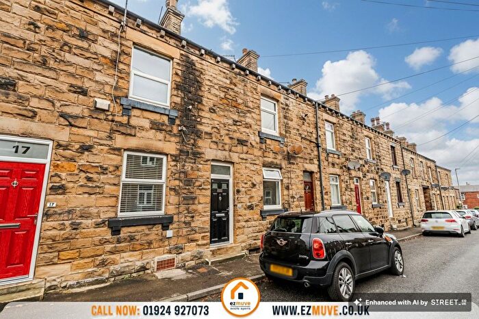 2 Bedroom Terraced House For Sale In Fenton Street, Tingley, WF3