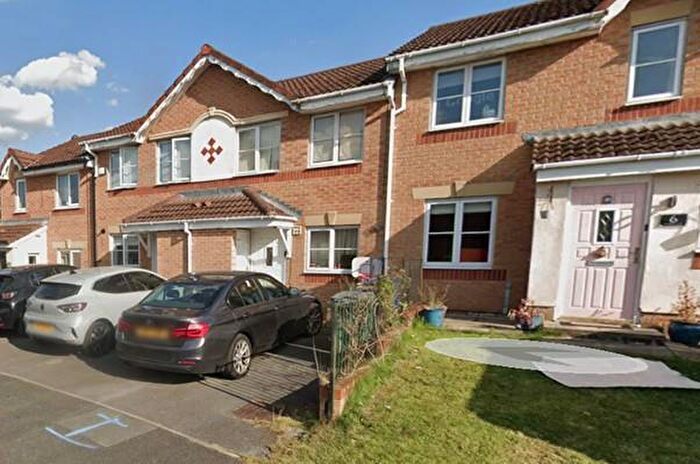 2 Bedroom House To Rent In Overton Close, Radcliffe, M26