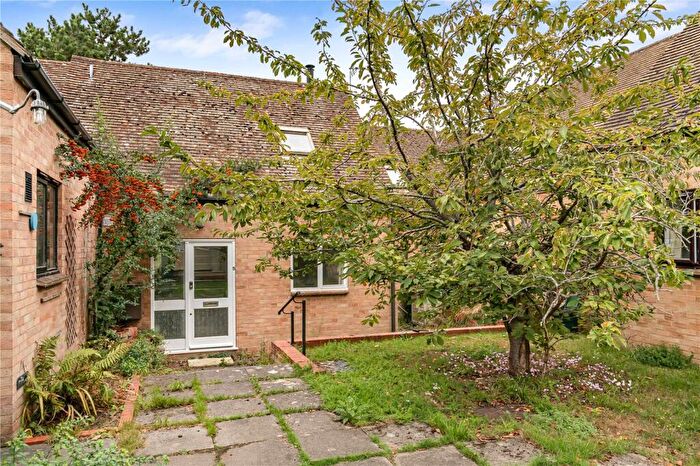 2 Bedroom Semi-Detached House For Sale In Tudor Close, Iffley Village, Oxford, OX4