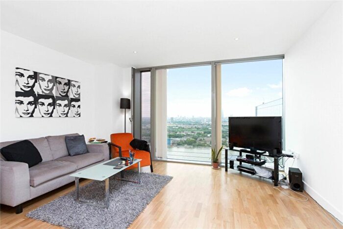 1 Bedroom Apartment To Rent In Landmark East, London, E14