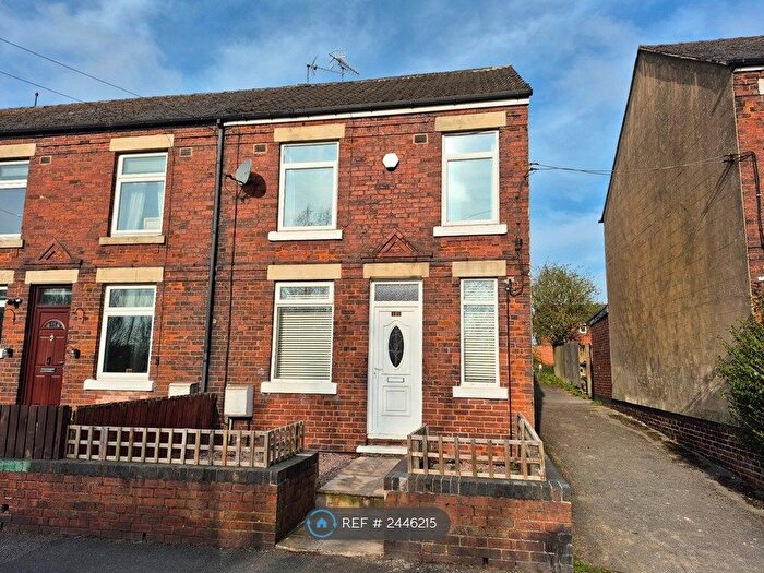 3 Bedroom End Of Terrace House To Rent In Devonshire Terrace, Holmewood, Chesterfield, S42