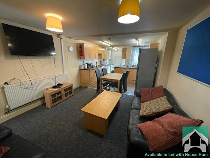 5 Bedroom Terraced House To Rent In Tiverton Road, Birmingham, B29