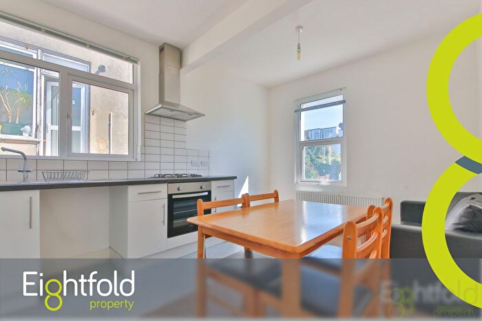 2 Bedroom Flat To Rent In Hollingdean Terrace, Brighton, BN1