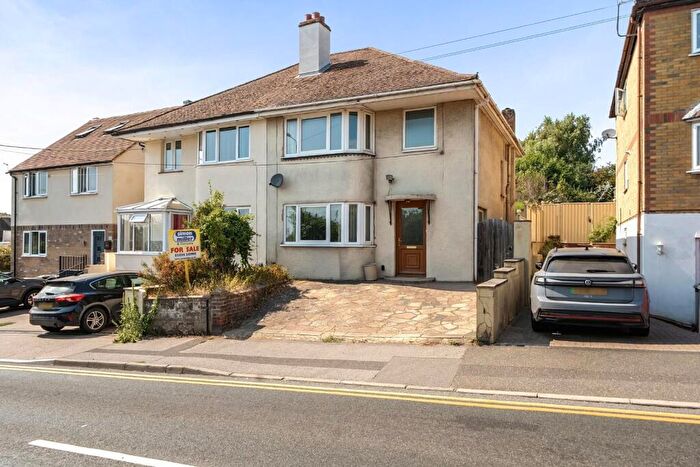 3 Bedroom Semi Detached House For Sale In Malling Road, Snodland, ME6