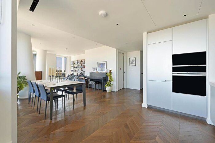 3 Bedroom Apartment For Sale In Holmby House, Battersea Power Station, SW11
